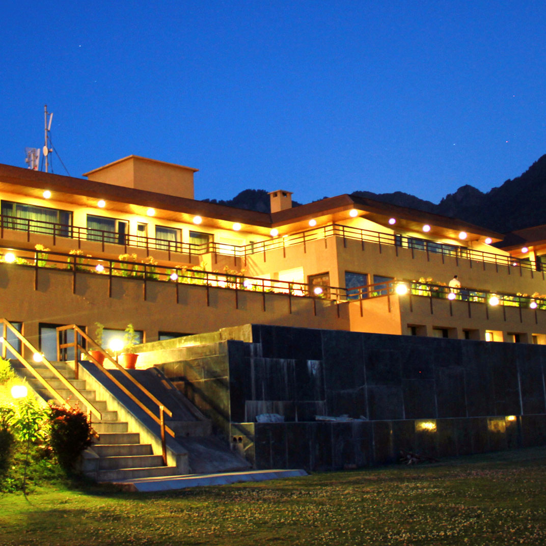 Vivanta Dal View