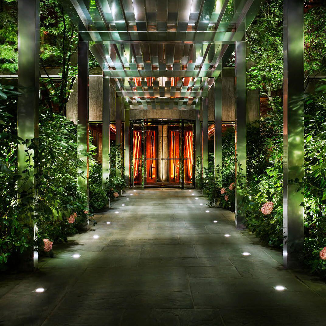 Public Hotel