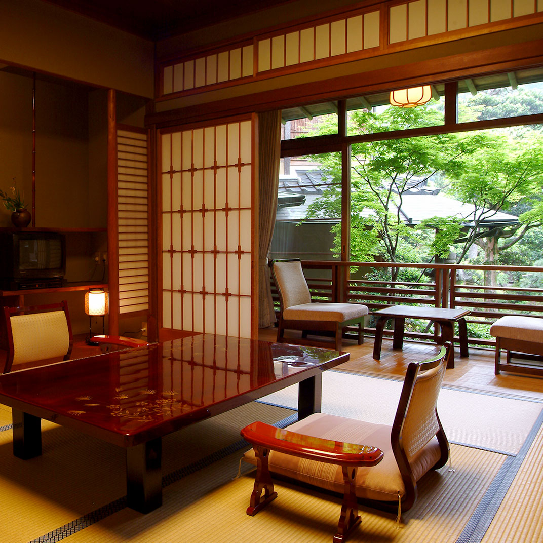 西村屋 本館