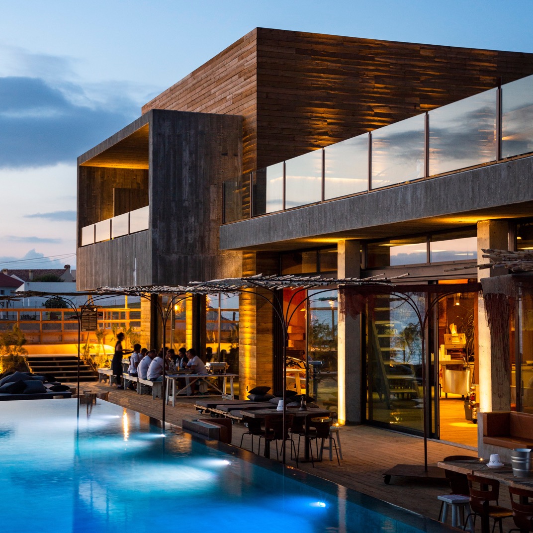 Noah Surf House Portugal
