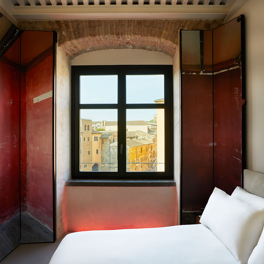 The Rooms of Rome - Palazzo Rhinoceros