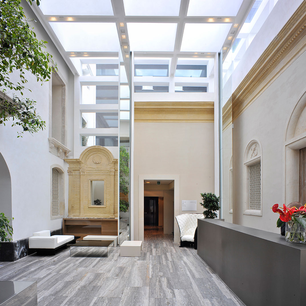 Romano House