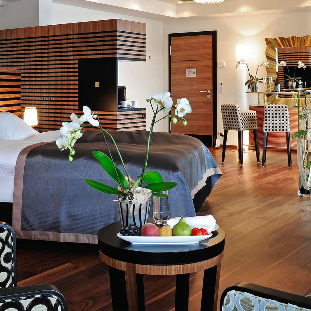 Art Deco Hotel Montana