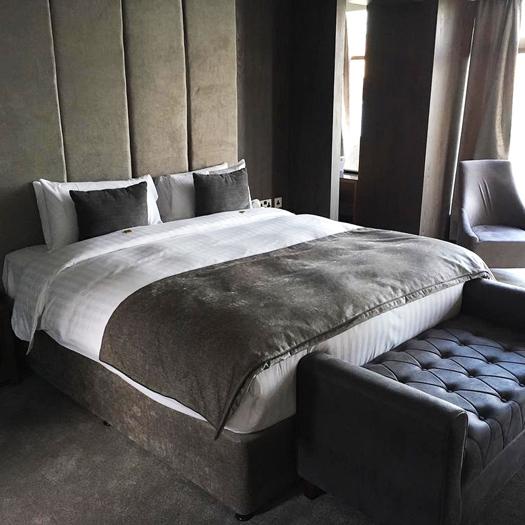 Ten Square Hotel