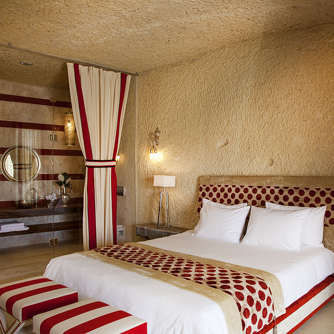 Hezen Cave Hotel