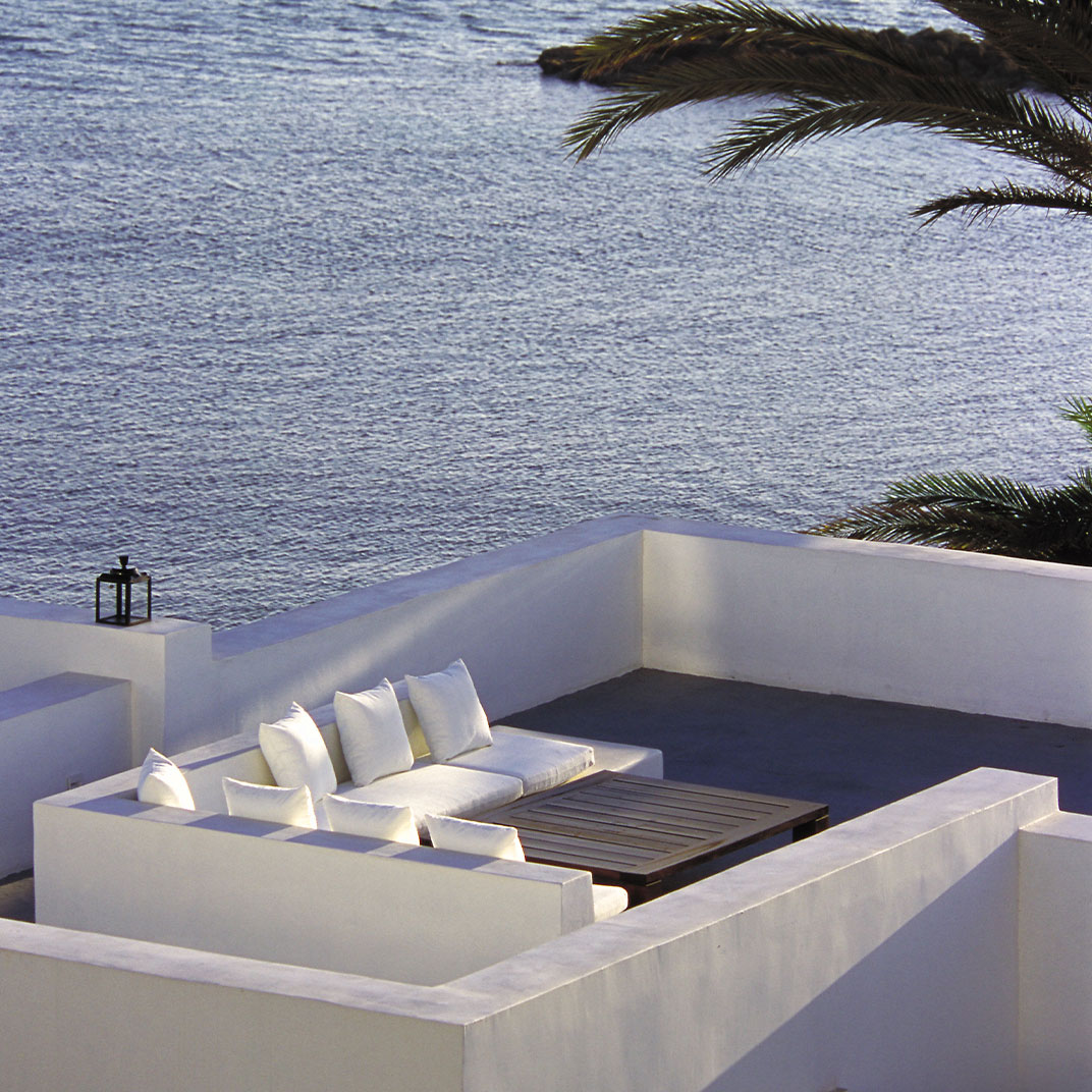 Almyra Hotel