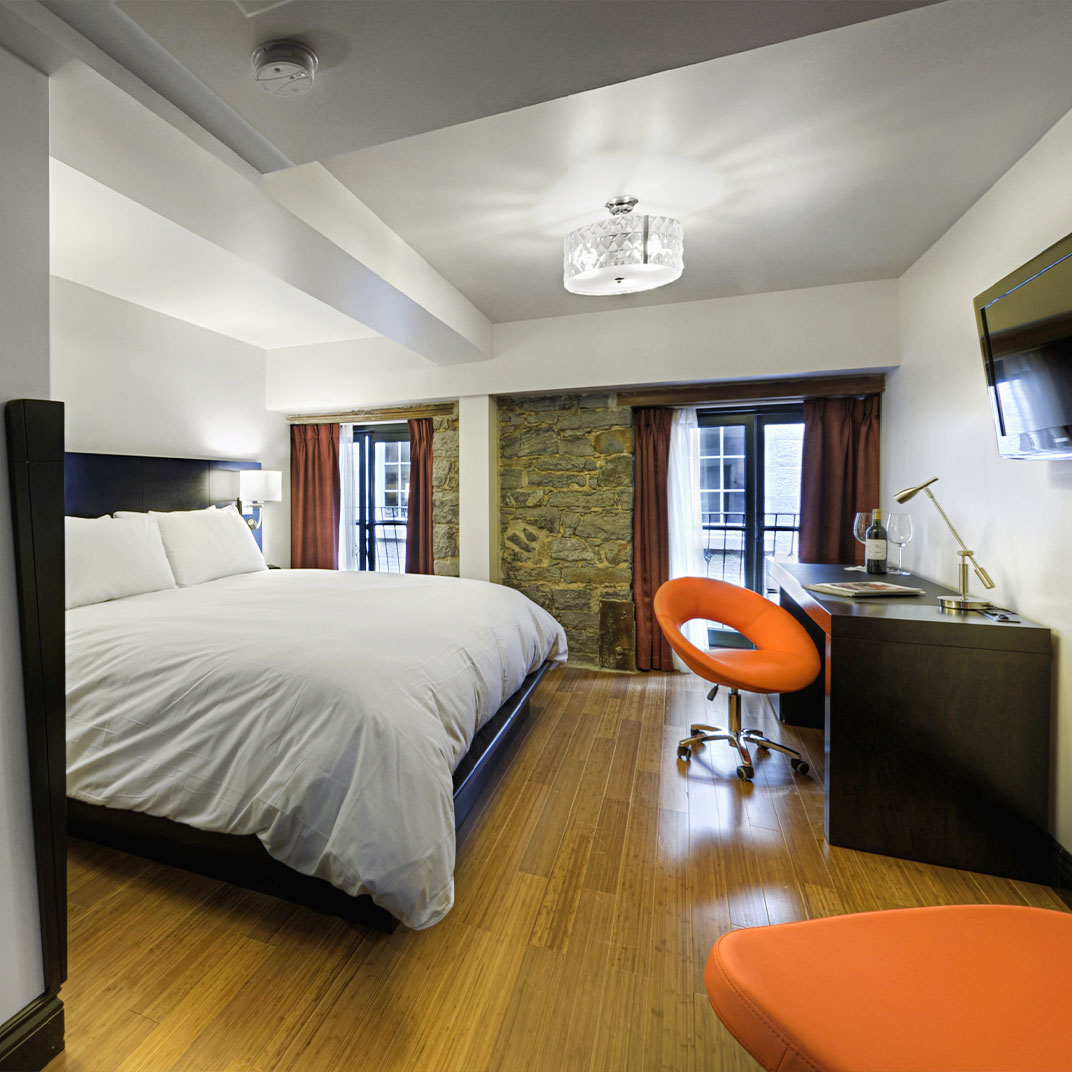 Le Petit Hotel