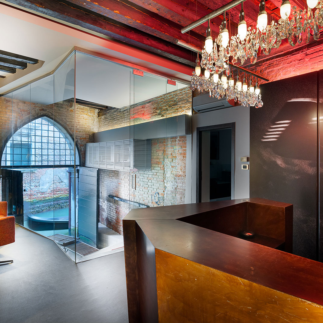 Charming House i Qs