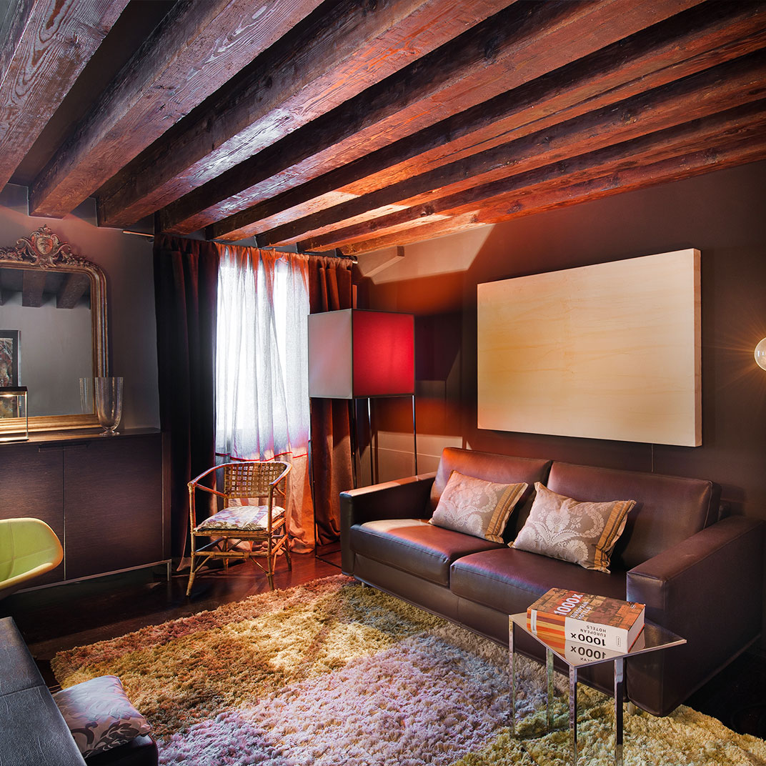 Charming House i Qs