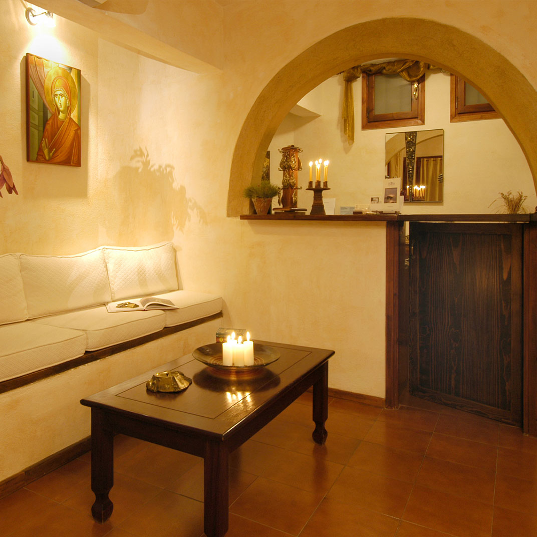 Petra Hotel & Suites