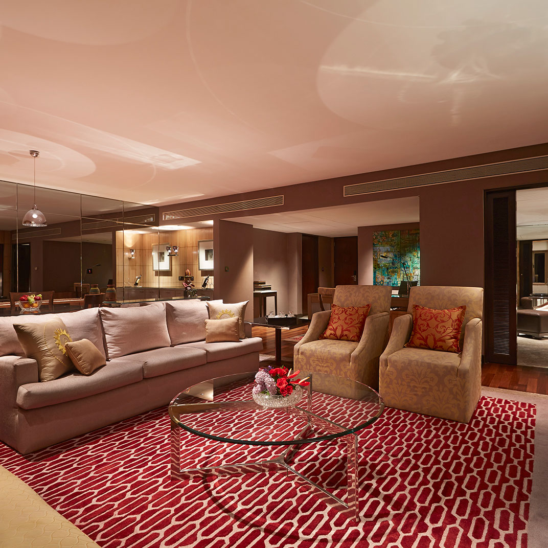 Taj Lands End
