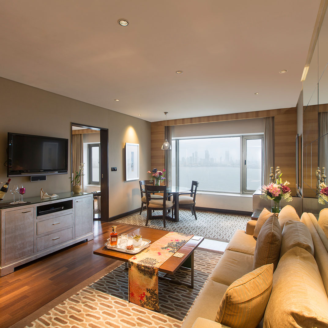 Taj Lands End