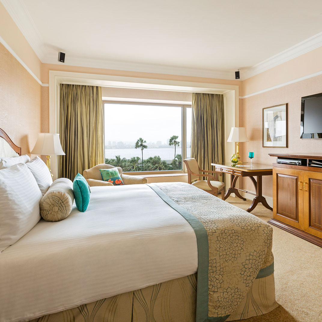 Taj Lands End