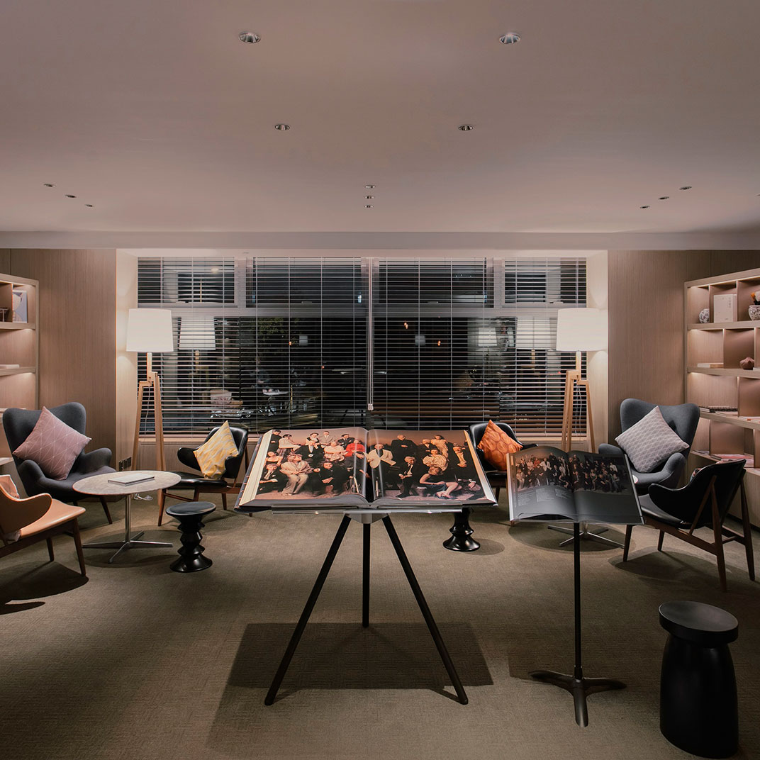Hotel Stage
